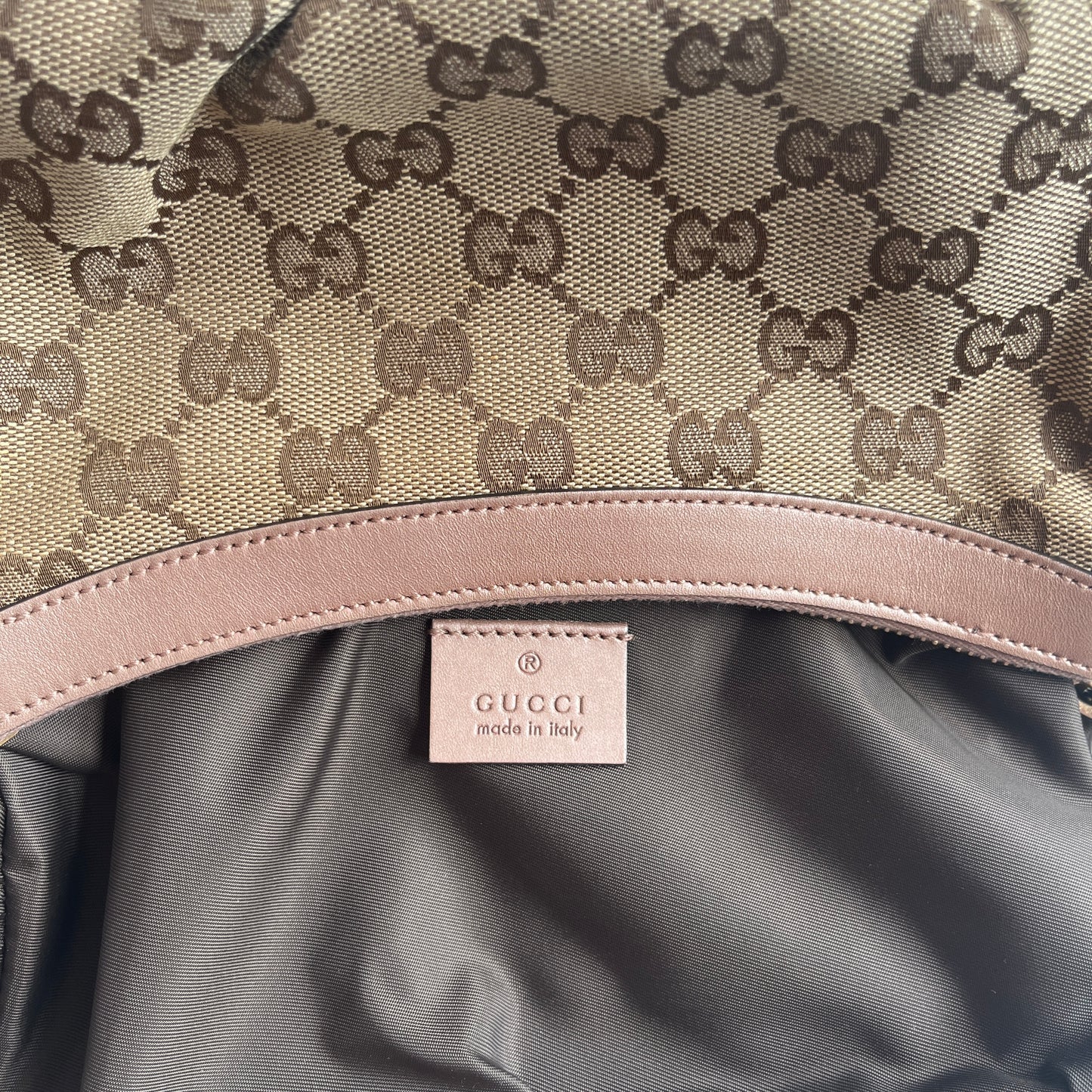 Gucci Lovely Charm GG Canvas Pochette