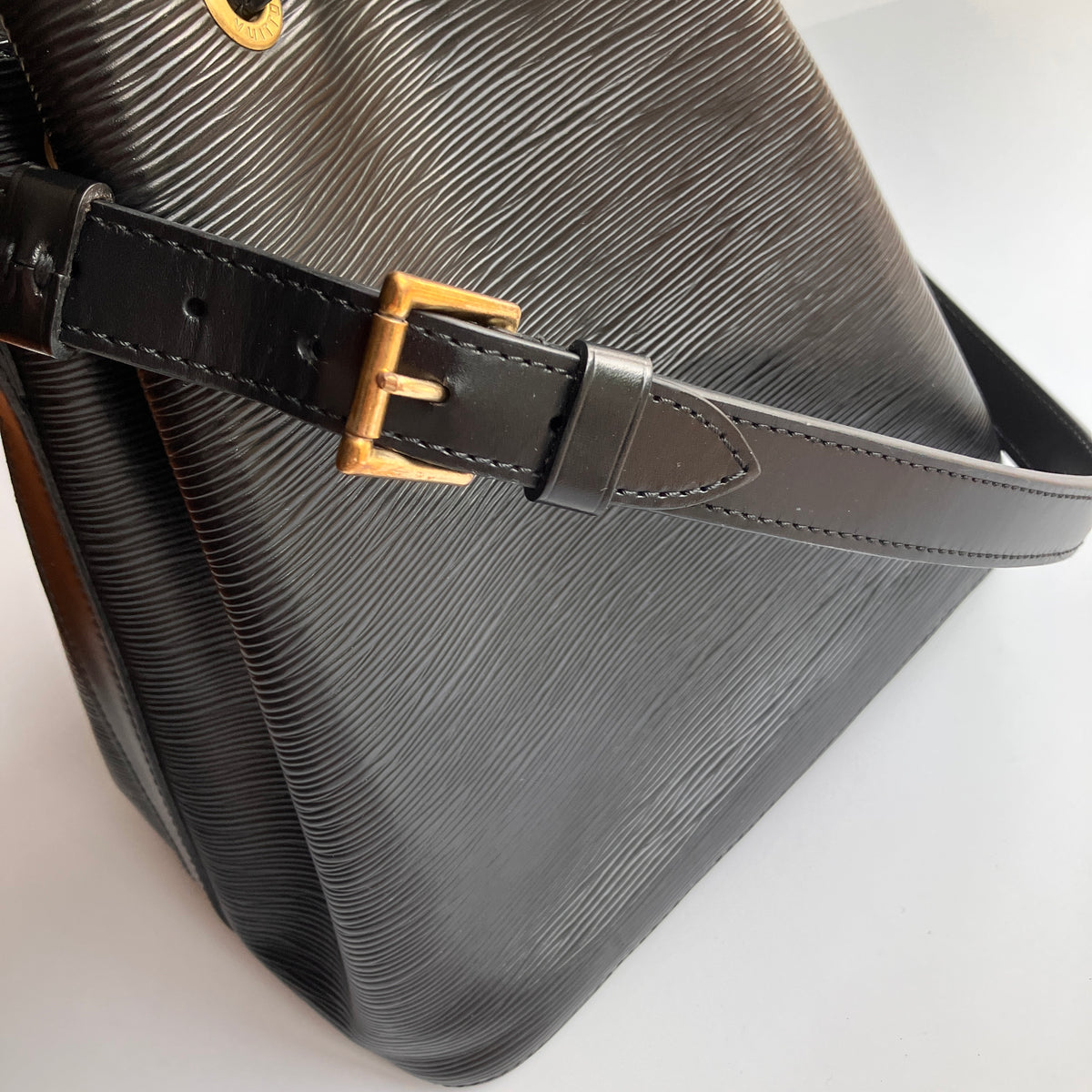 Louis Vuitton Vintage Petit Noé Black Epi Bucket Bag