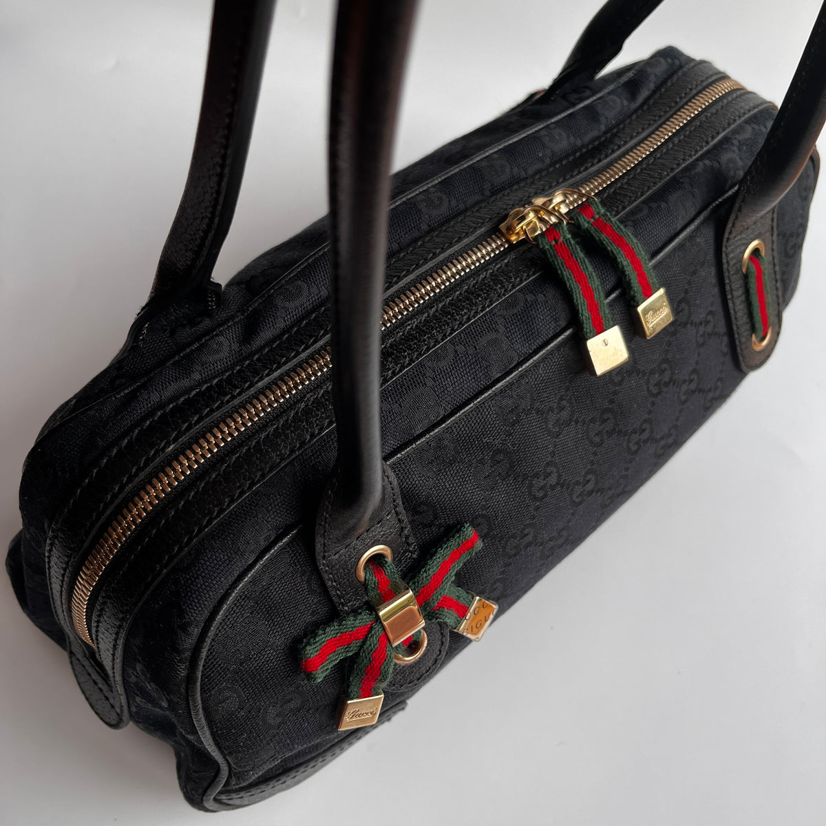 Gucci Princy Black Canvas Sherry Line Shoulder Bag