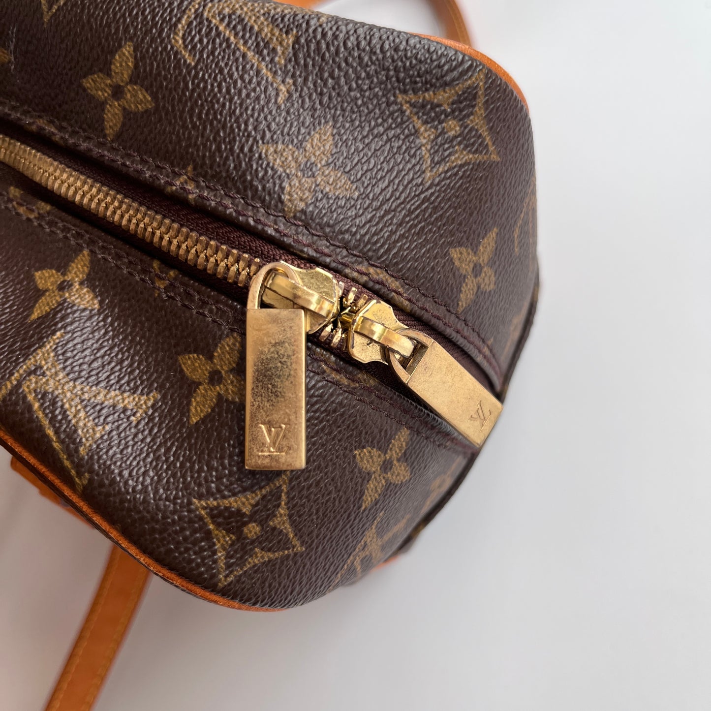 Louis Vuitton Cite MM Shoulder Bag