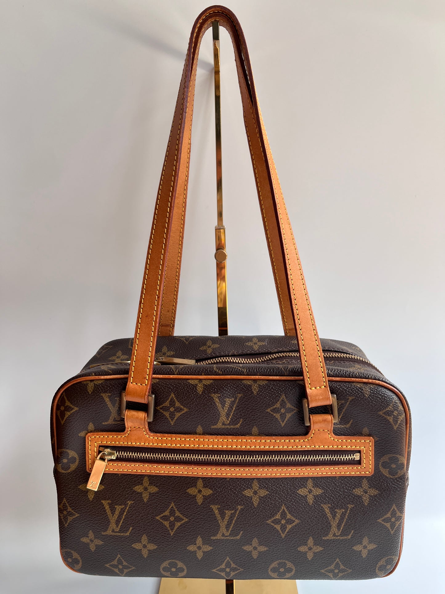 Louis Vuitton Cite MM Shoulder Bag