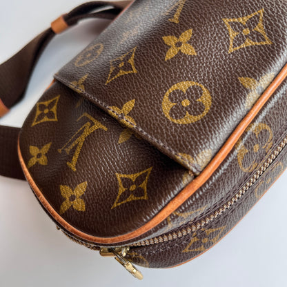 Louis Vuitton Unisex Gange crossbody/ waist/ bum bag