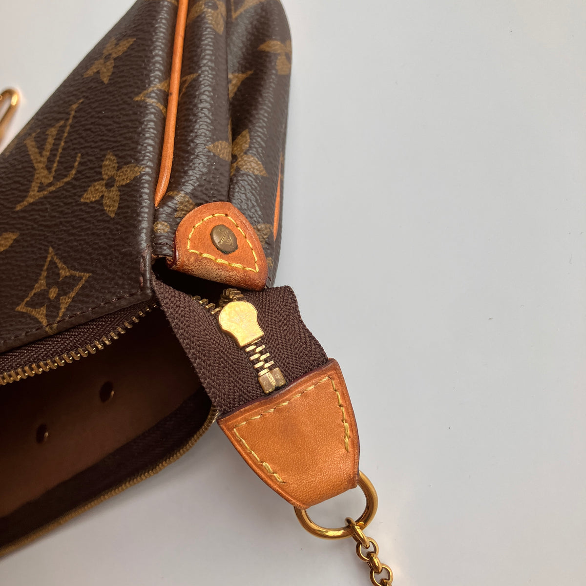 Louis Vuitton Eva PM Monogram Clutch/ Crossbody Bag