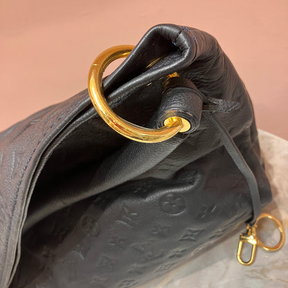 Louis Vuitton Artsy Black MM Bag
