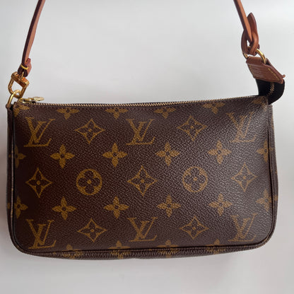 Louis Vuitton Vintage Monogram Pochette