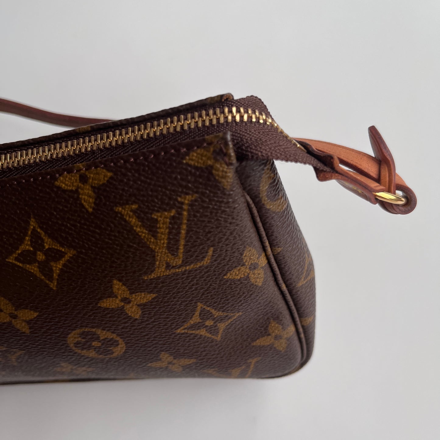 Louis Vuitton Vintage Monogram Pochette