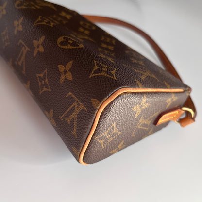 Louis Vuitton Vintage Recital Monogram Shoulder Bag