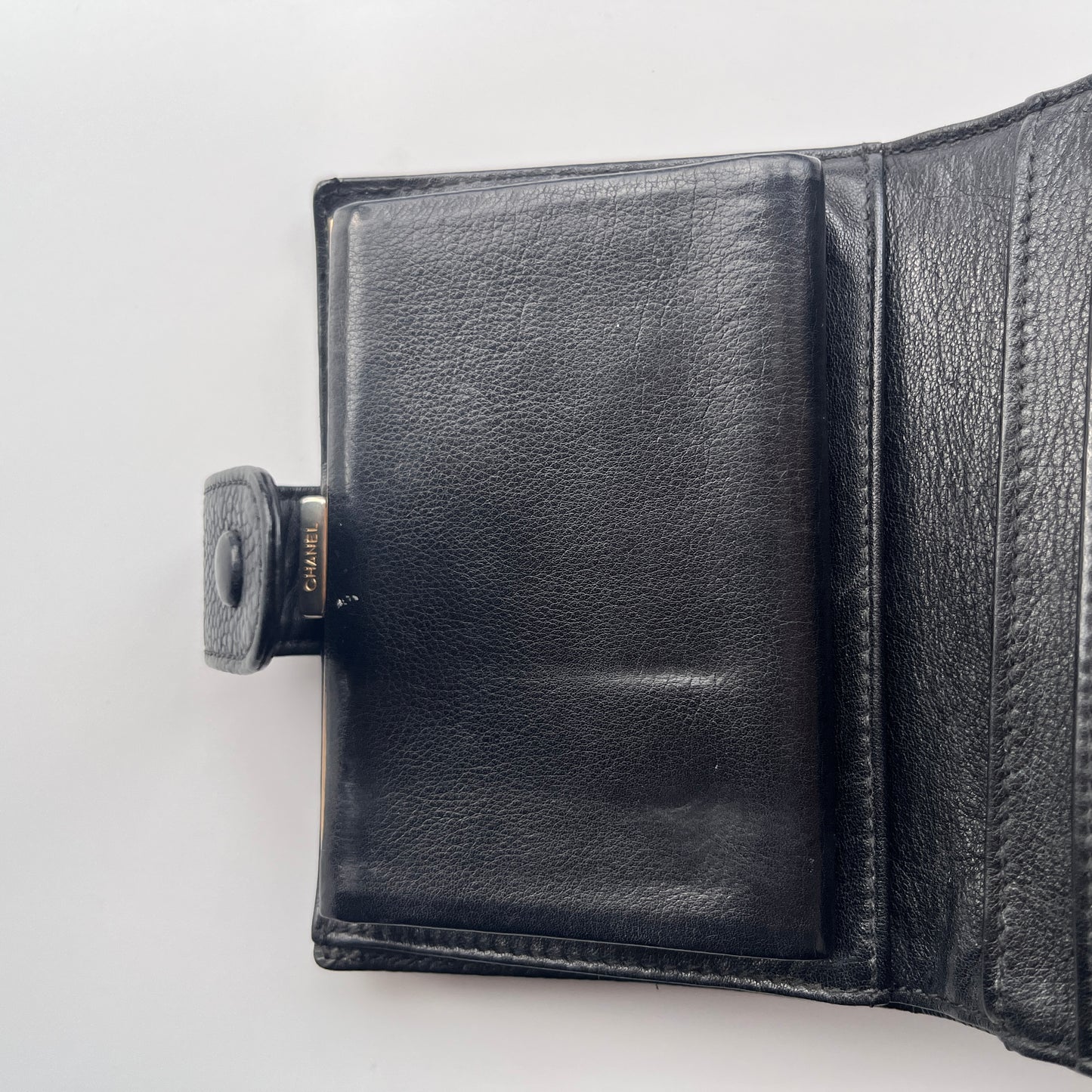 Chanel Vintage Bi-fold Caviar Wallet