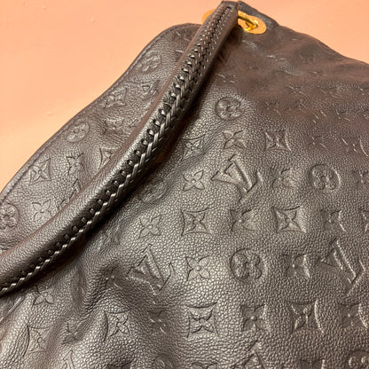 Louis Vuitton Artsy Black MM Bag