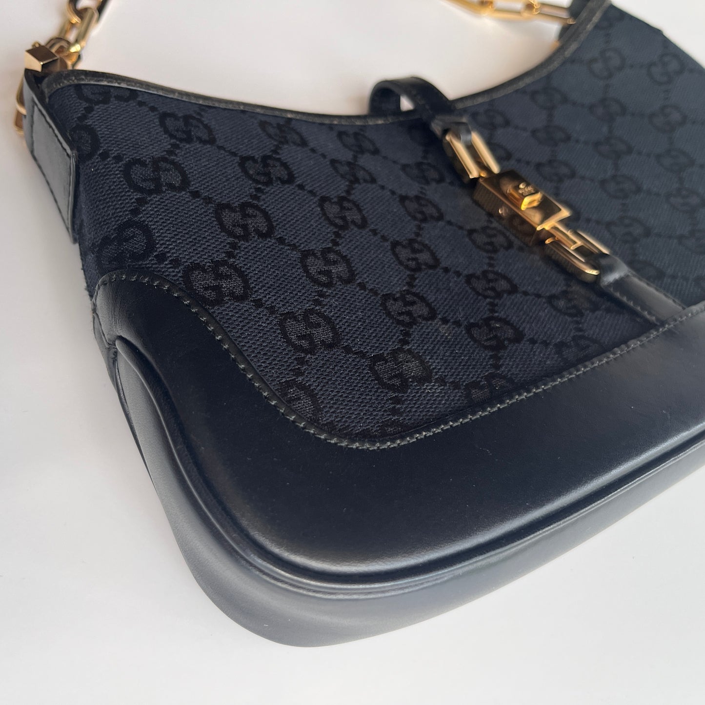 Gucci Vintage Jackie Chain Shoulder Bag