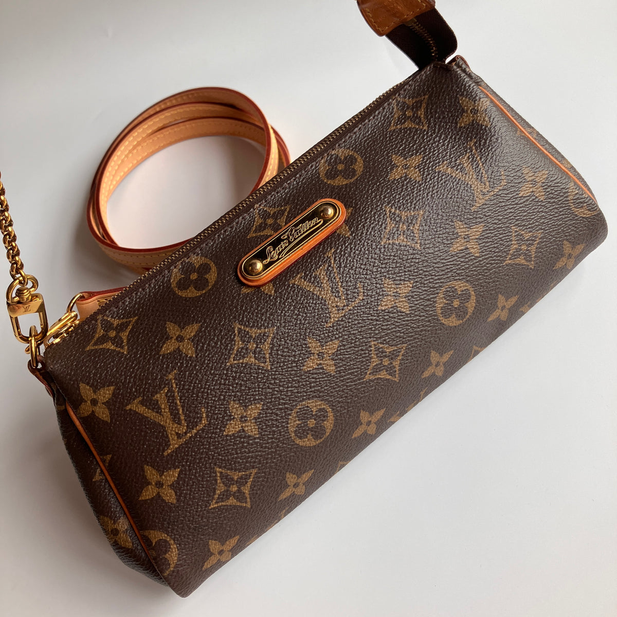Louis Vuitton Eva PM Monogram Clutch/ Crossbody Bag