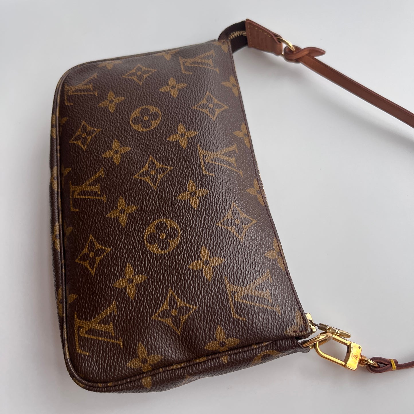 Louis Vuitton Vintage Monogram Pochette