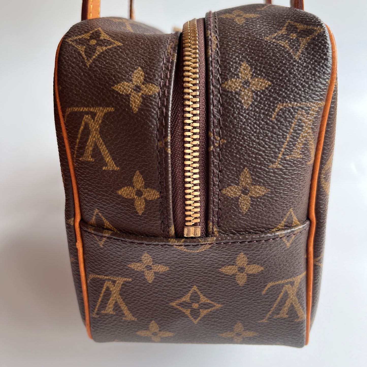 Louis Vuitton Cite MM Shoulder Bag