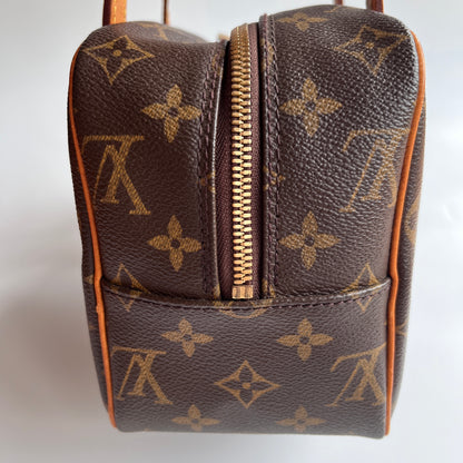 Louis Vuitton Cite MM Shoulder Bag