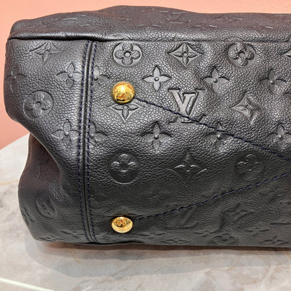 Louis Vuitton Artsy Black MM Bag