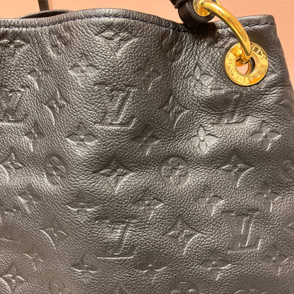 Louis Vuitton Artsy Black MM Bag