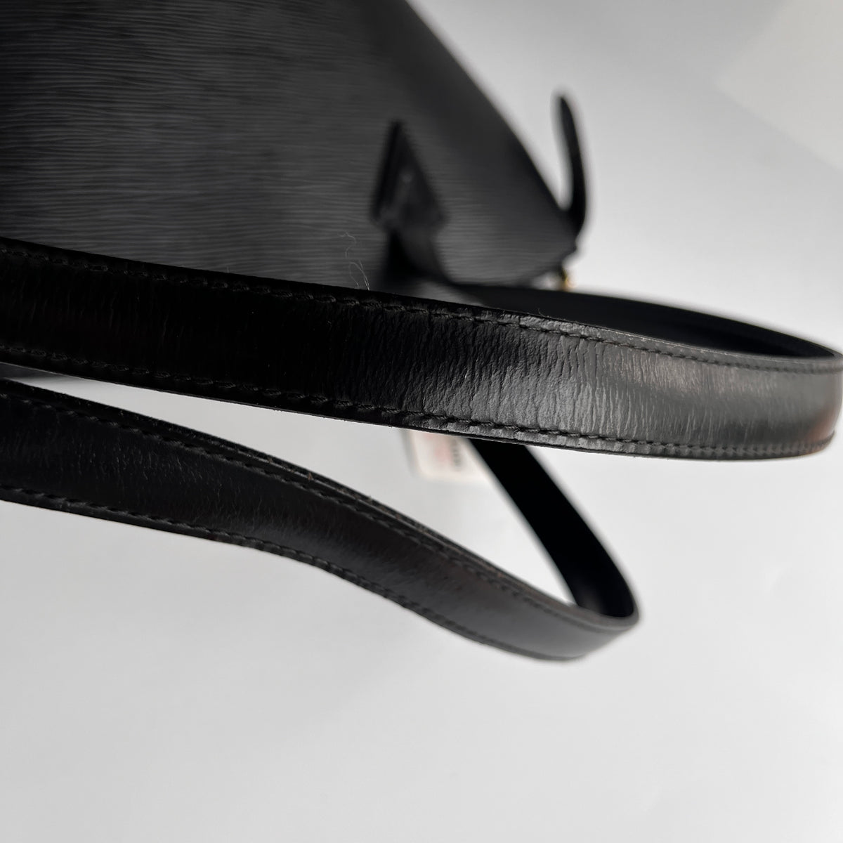 Louis Vuitton	Vintage Black Epi Saint Jacques GM Shoulder Bag