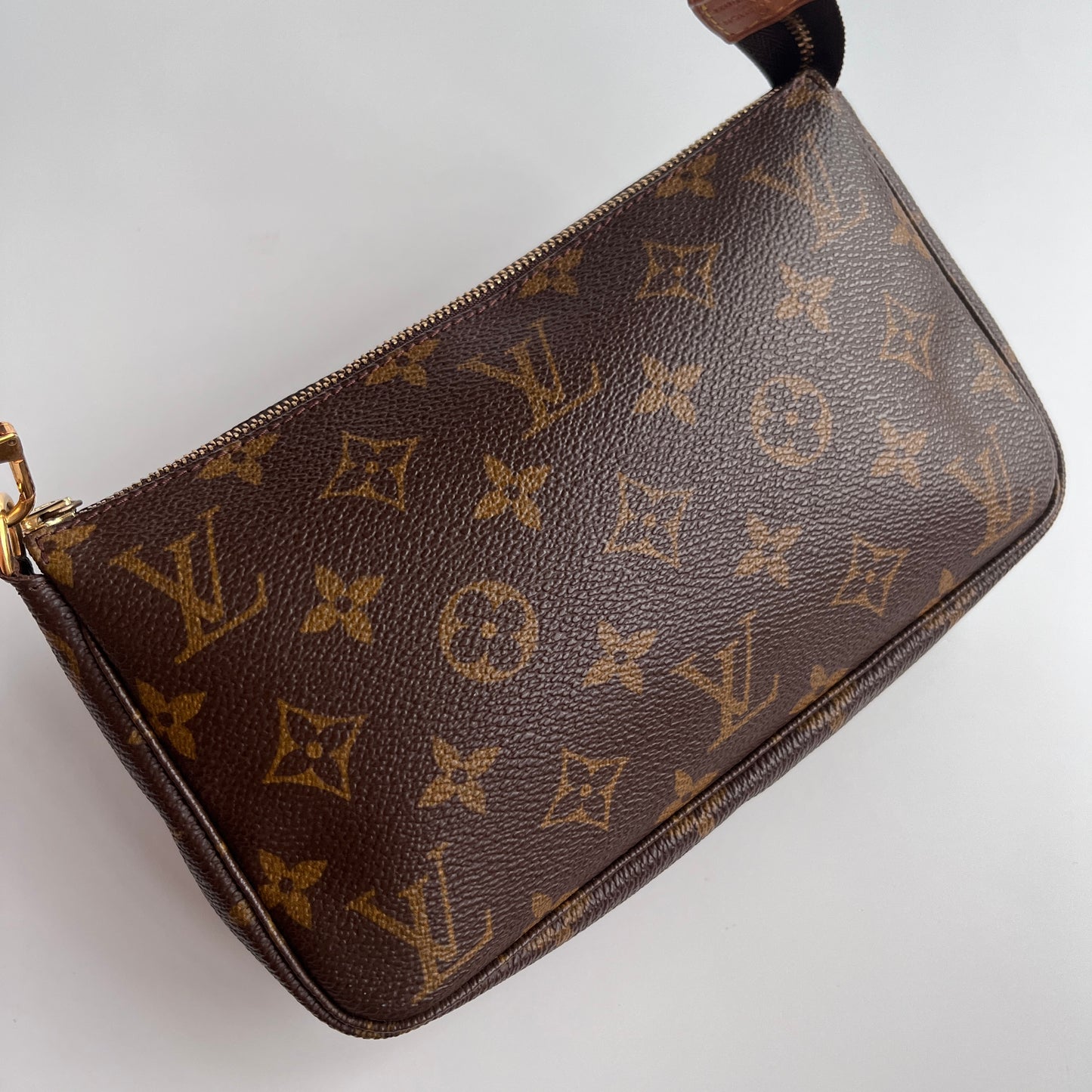 Louis Vuitton Vintage Monogram Pochette