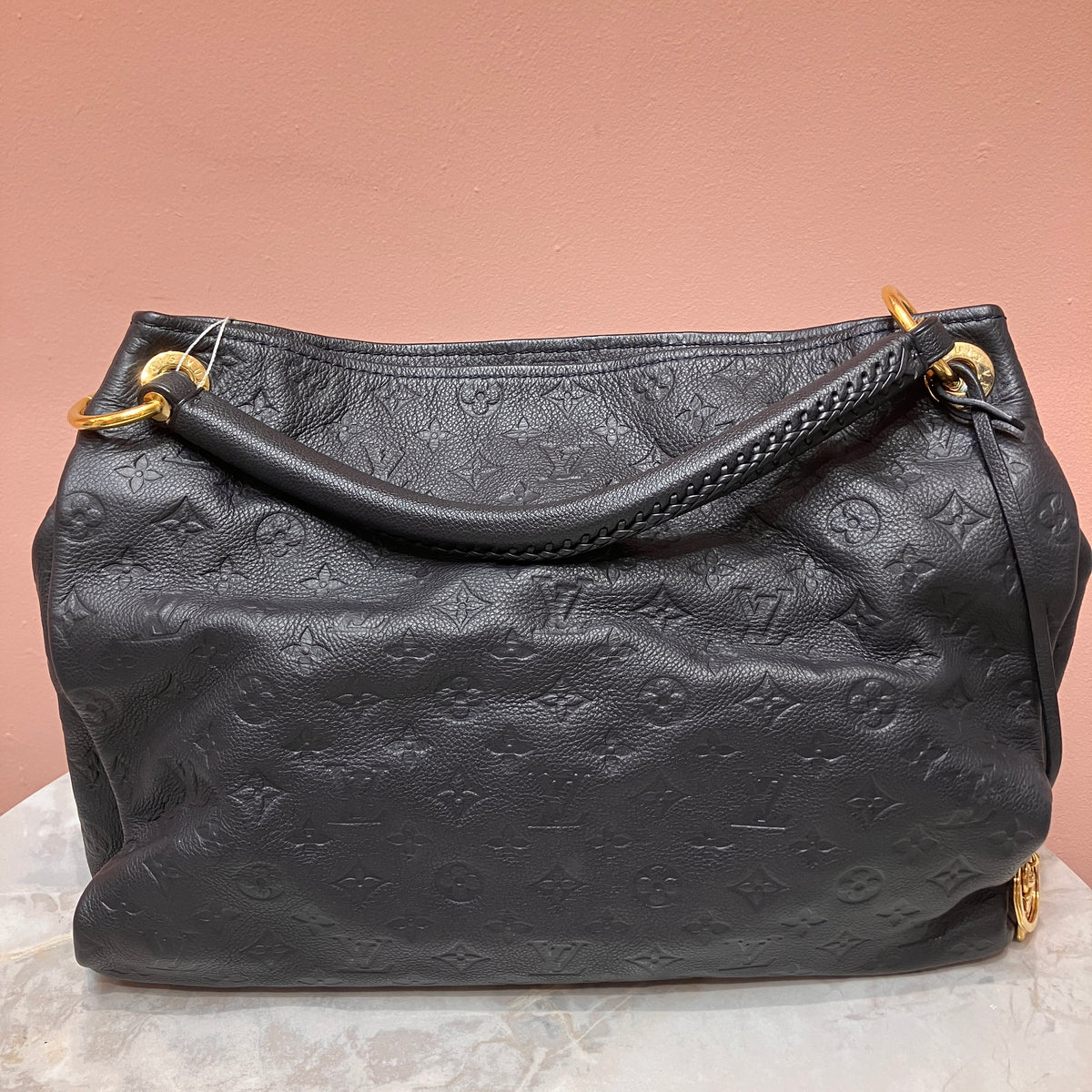 Louis Vuitton Artsy Black MM Bag