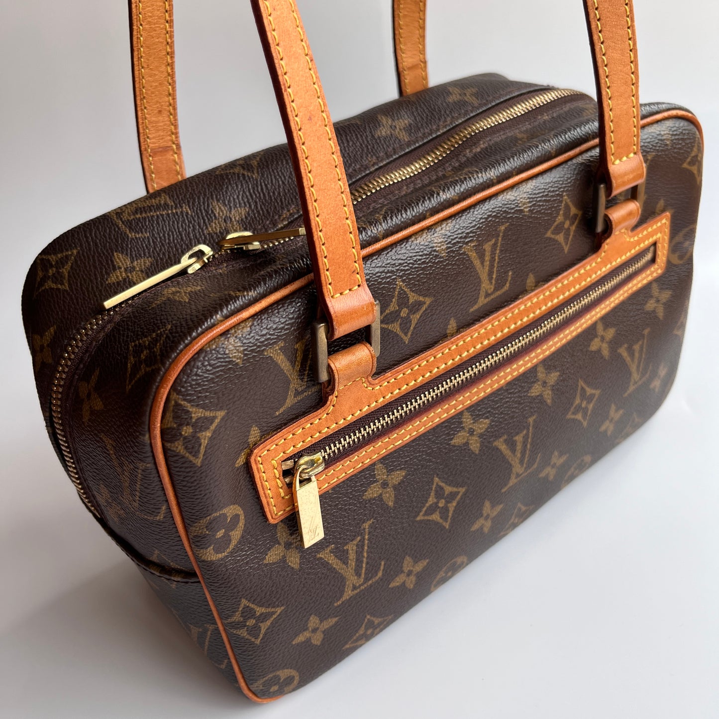 Louis Vuitton Cite MM Shoulder Bag