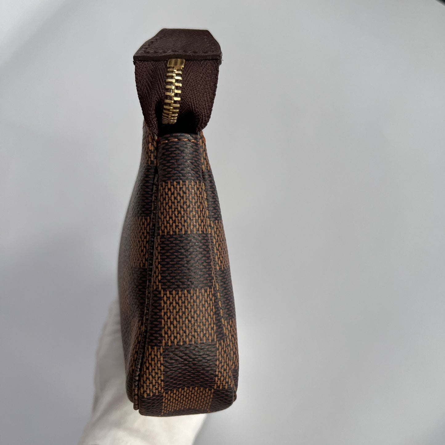 Louis Vuitton Bucket Pouch/ Pochette (No strap)