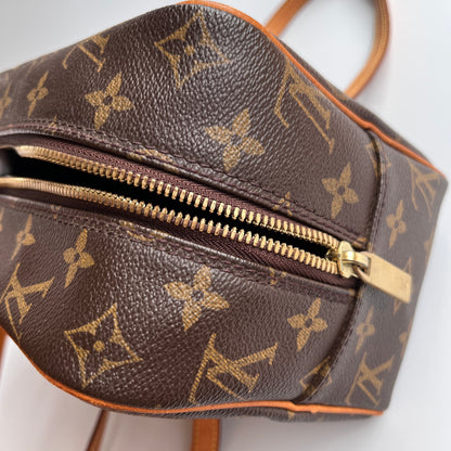 Louis Vuitton Cite MM Shoulder Bag