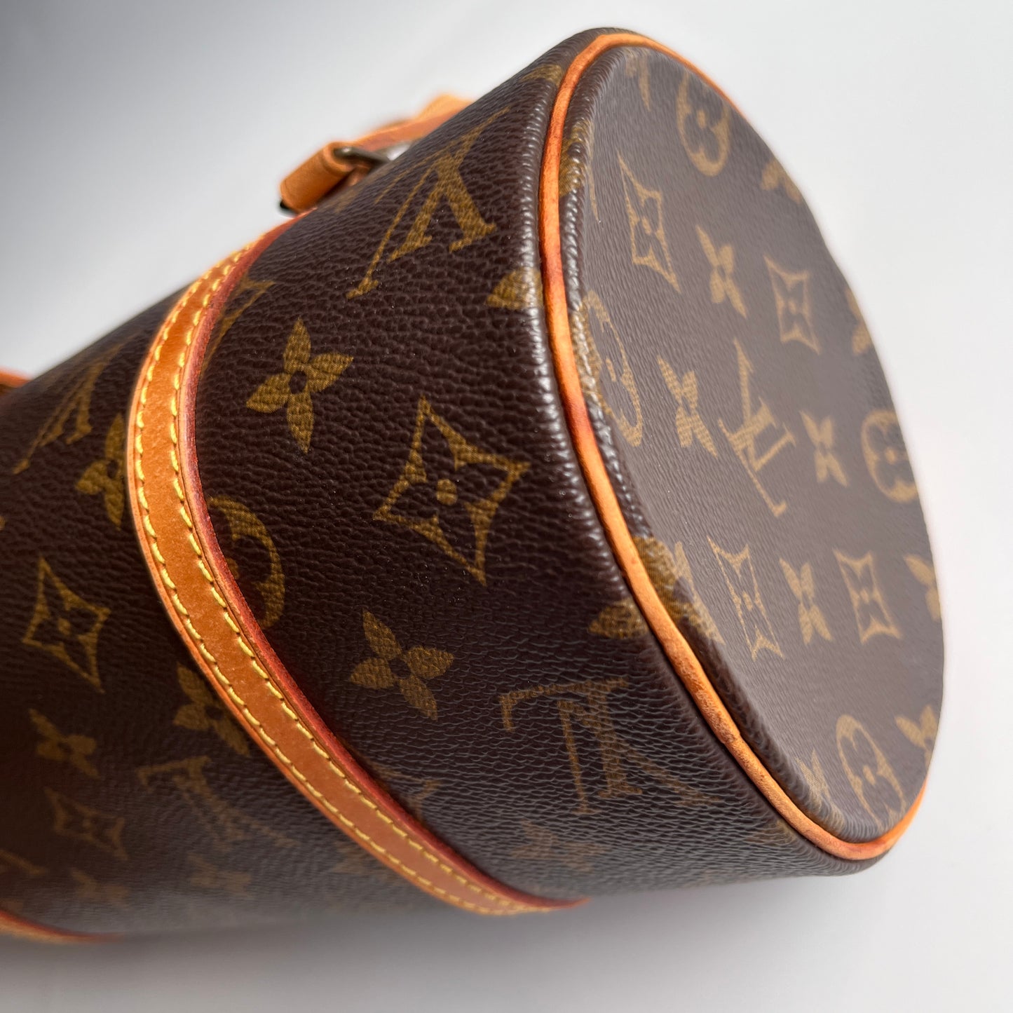 Louis Vuitton Papillon 26 Monogram Handbag