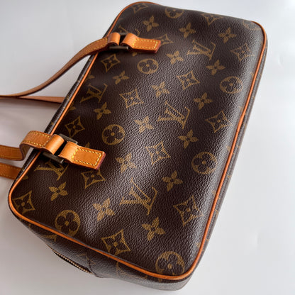 Louis Vuitton Cite MM Shoulder Bag