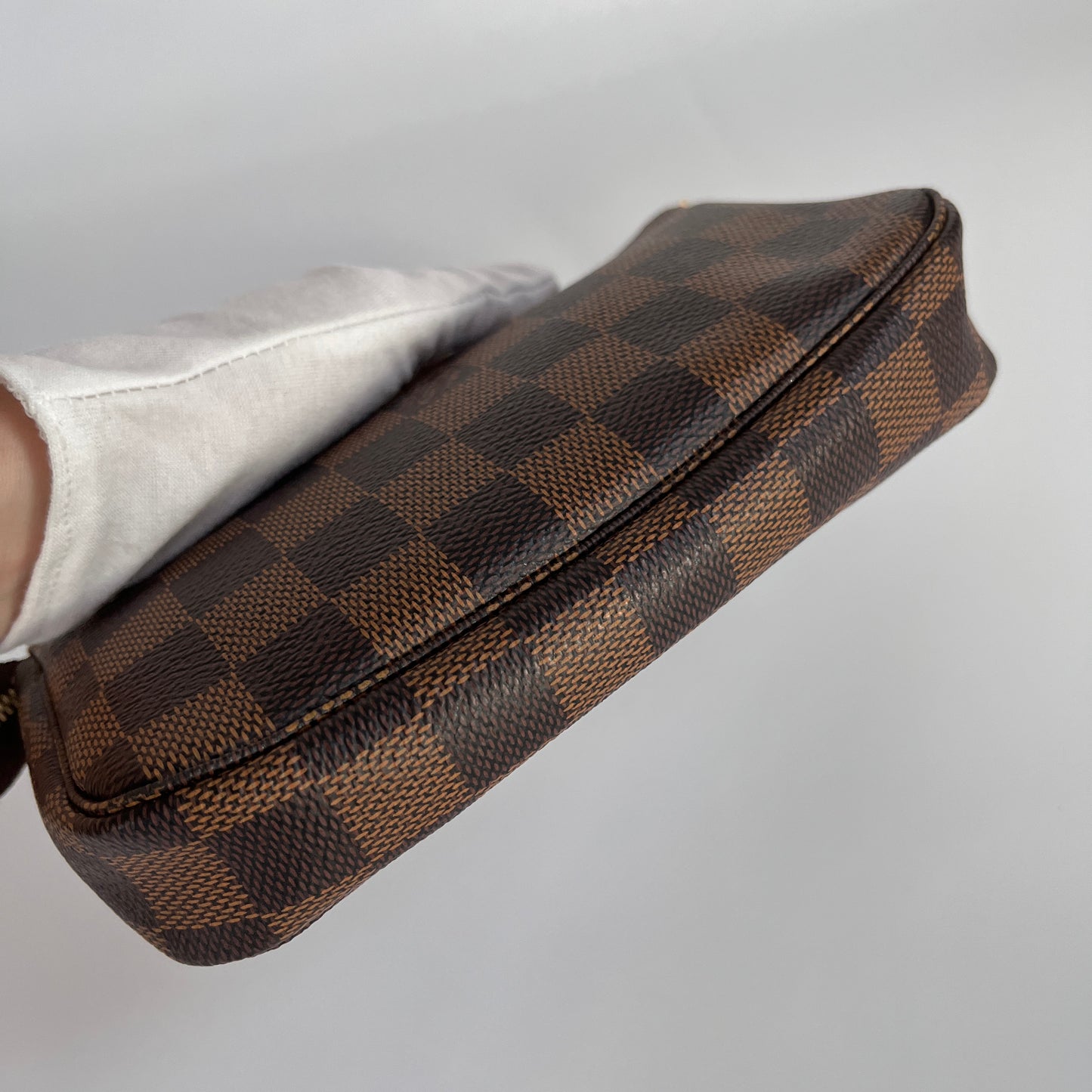 Louis Vuitton Bucket Pouch/ Pochette (No strap)