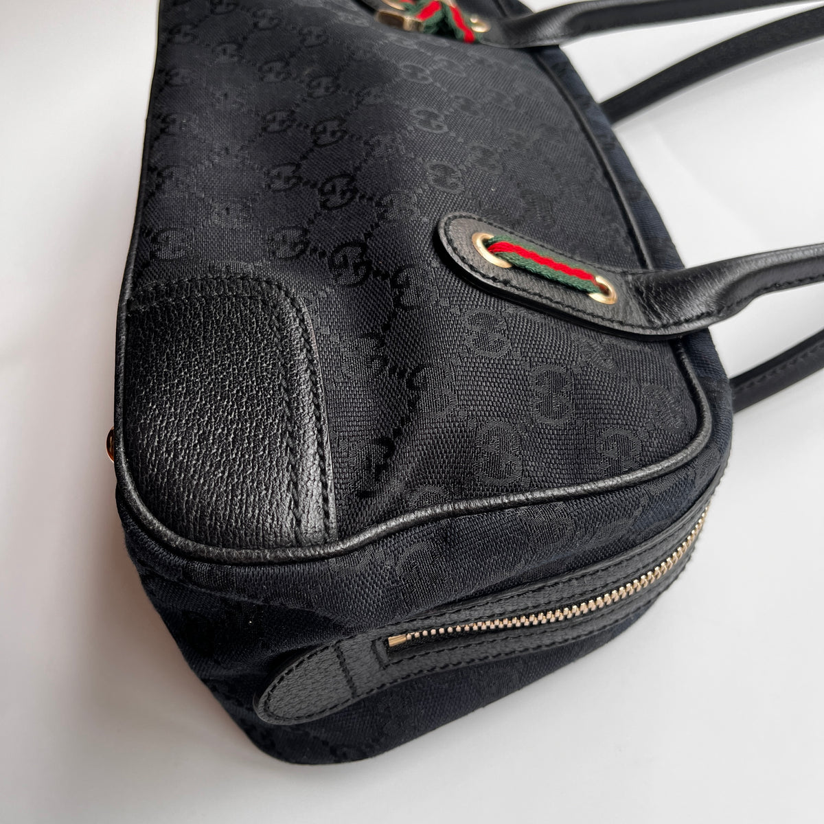 Gucci Princy Black Canvas Sherry Line Shoulder Bag