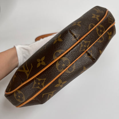 Louis Vuitton Croissant PM Shoulder Bag