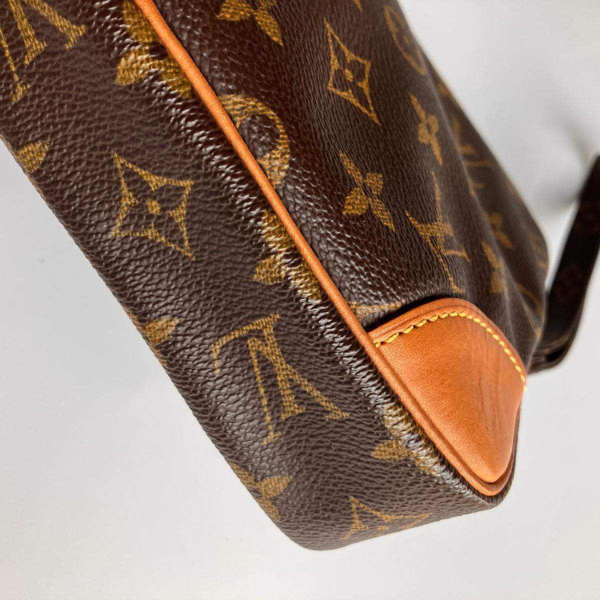 Louis Vuitton Vintage Marly Dragonne GM Clutch