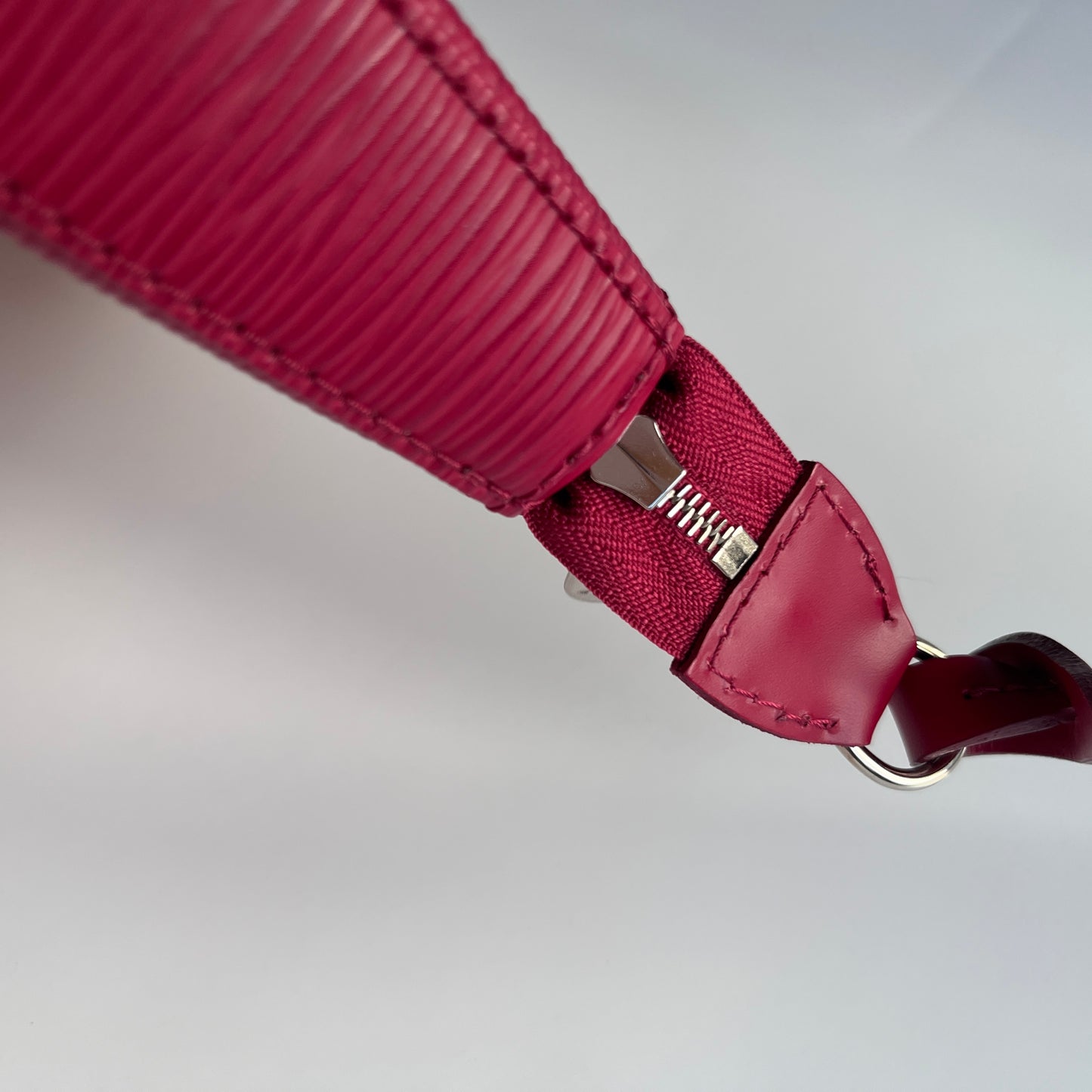 Louis Vuitton Fuchsia Pink Epi Pochette