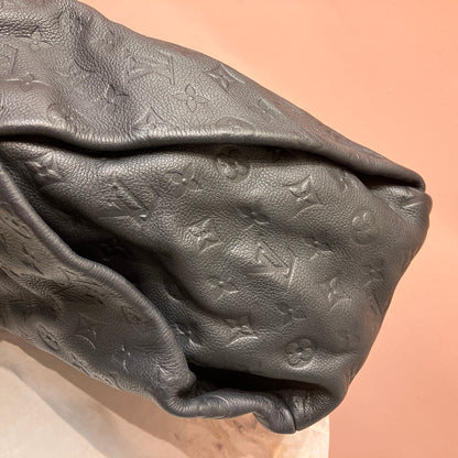 Louis Vuitton Artsy Black MM Bag