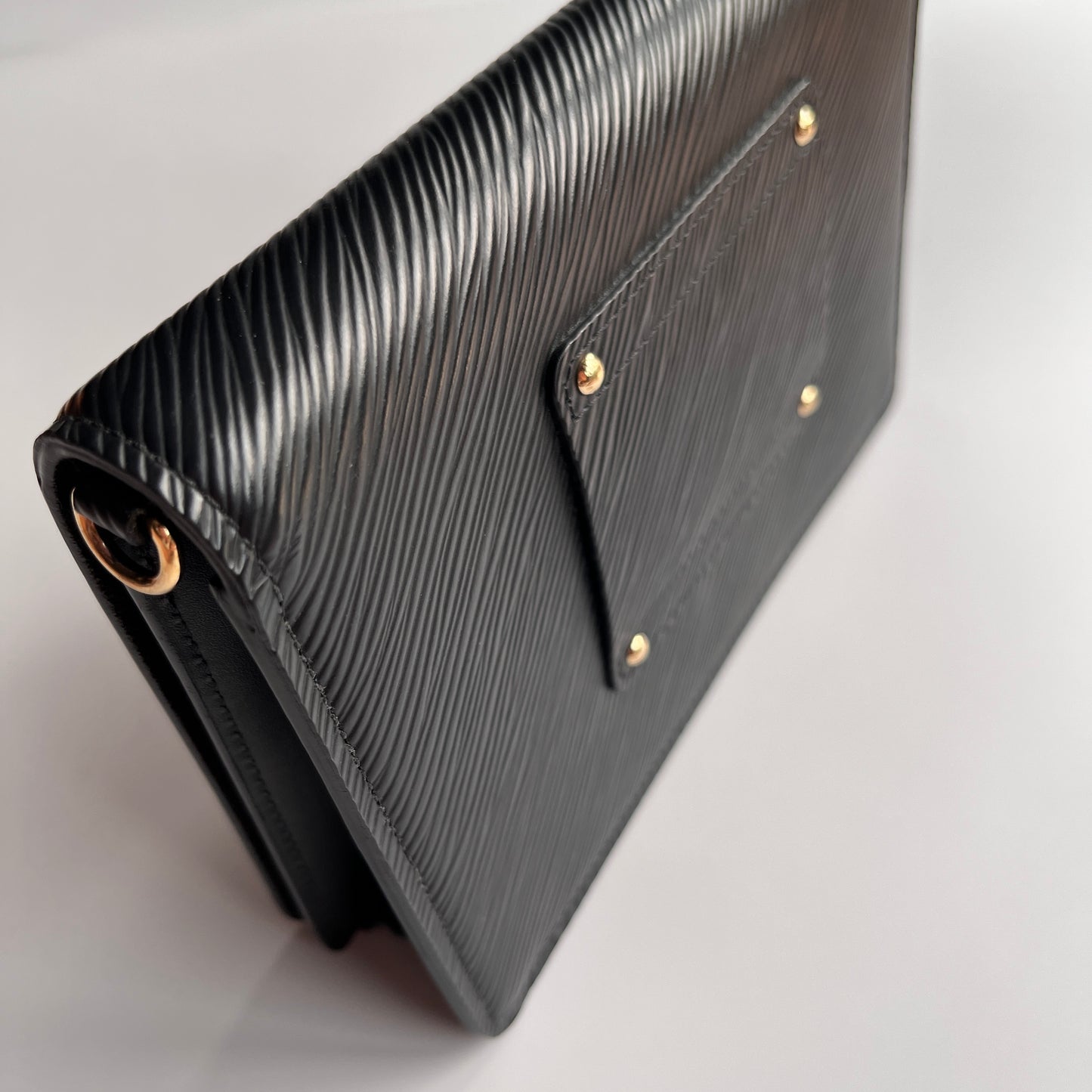 Louis Vuitton Black Epi Twist Wallet on Chain GHW RFID