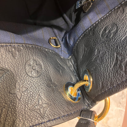 Louis Vuitton Artsy Black MM Bag