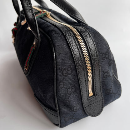 Gucci Princy Black Canvas Sherry Line Shoulder Bag