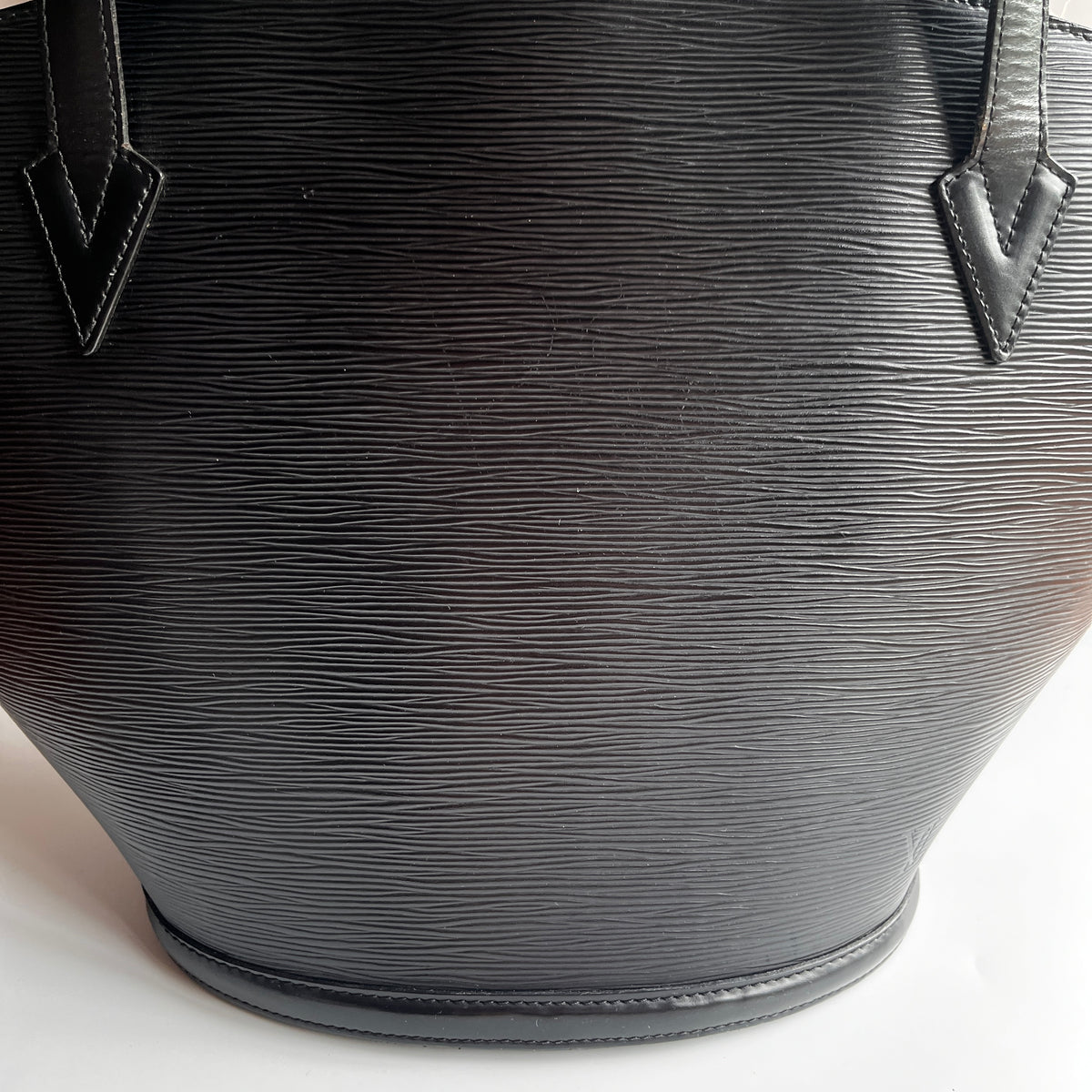 Louis Vuitton	Vintage Black Epi Saint Jacques GM Shoulder Bag