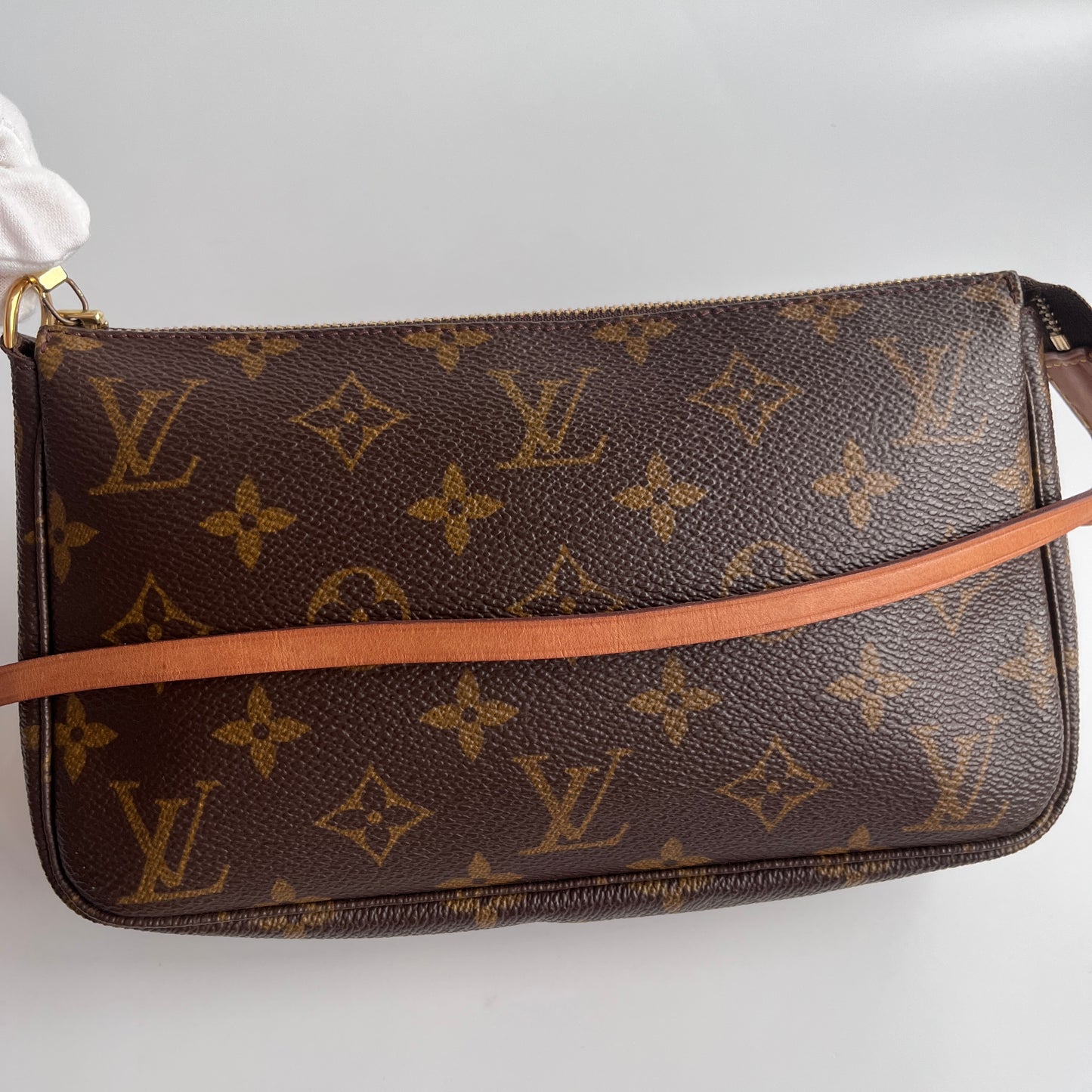 Louis Vuitton Vintage Monogram Pochette