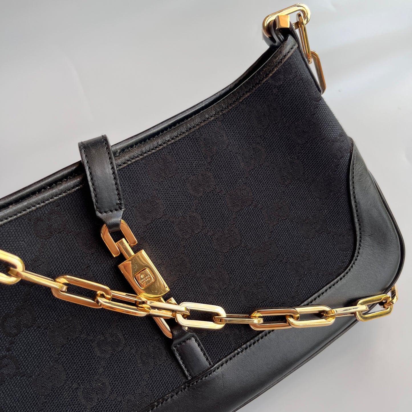 Gucci Vintage Jackie Chain Shoulder Bag