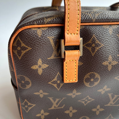 Louis Vuitton Cite MM Shoulder Bag
