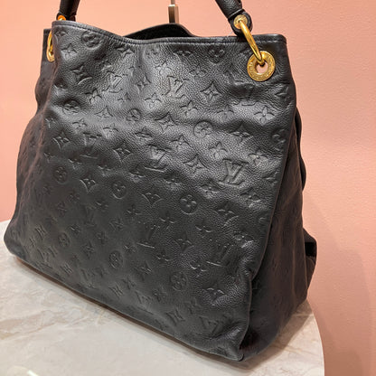 Louis Vuitton Artsy Black MM Bag