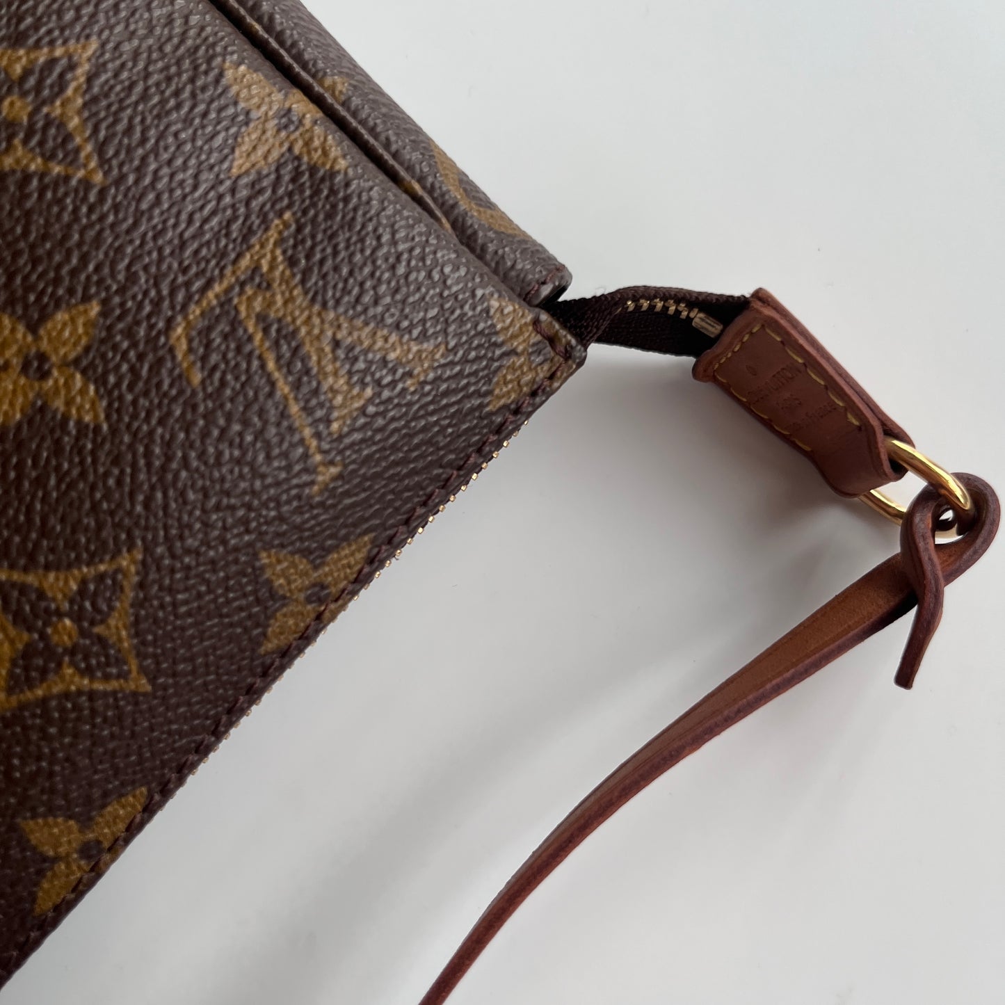Louis Vuitton Vintage Monogram Pochette