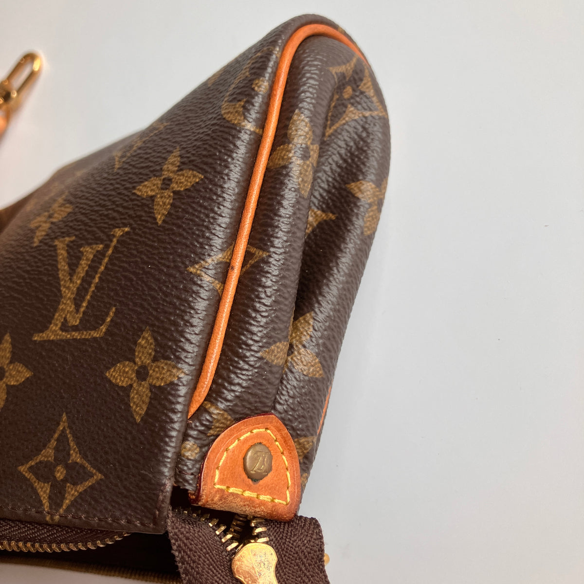 Louis Vuitton Eva PM Monogram Clutch/ Crossbody Bag