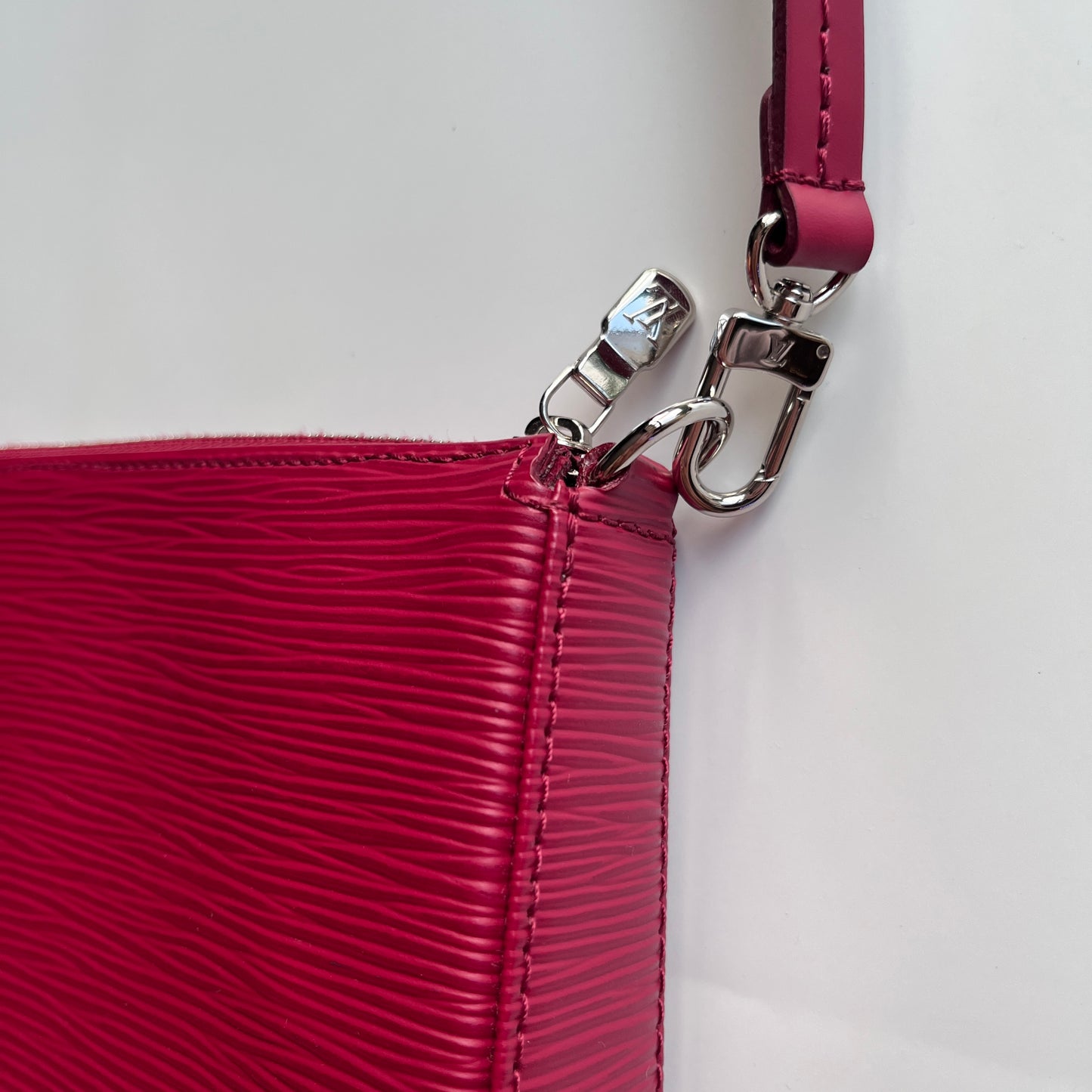 Louis Vuitton Fuchsia Pink Epi Pochette