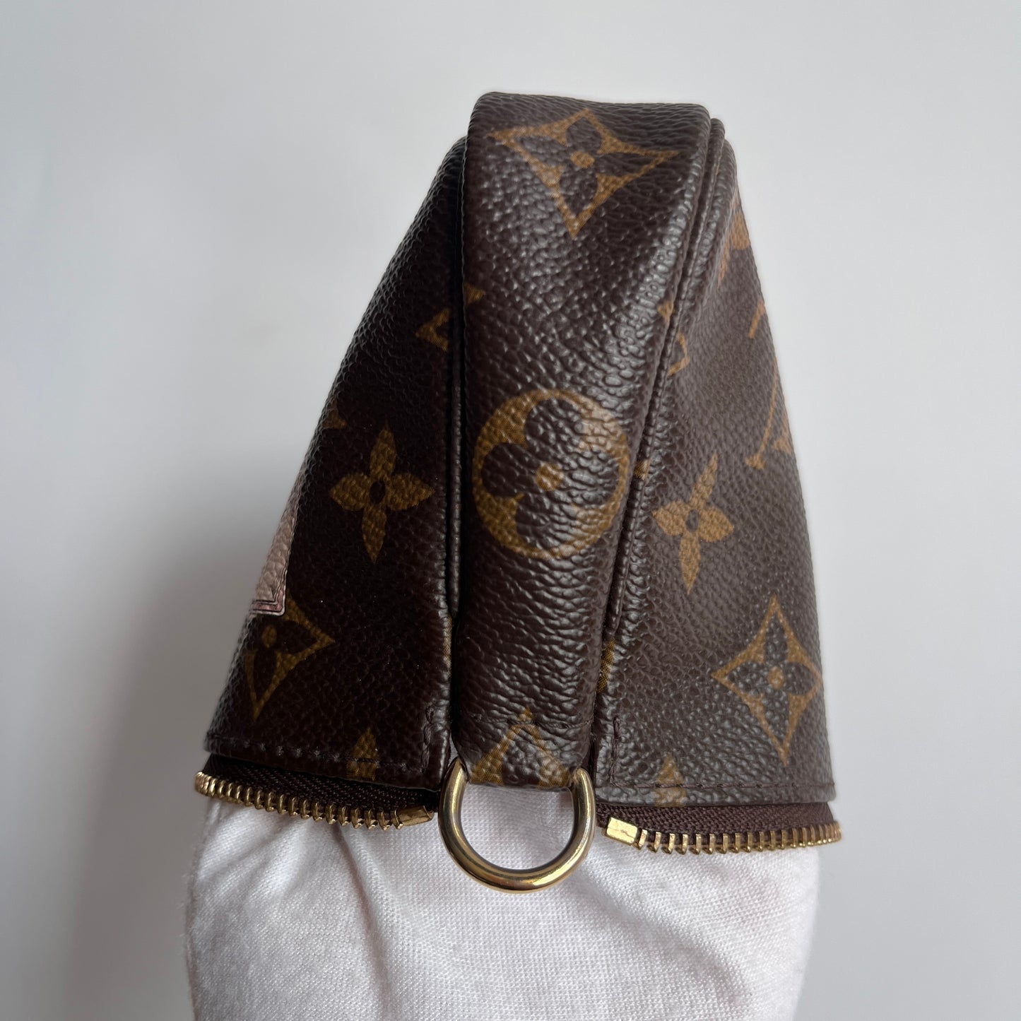 Louis Vuitton Monogram Mini Pochette I RUE SCRIBE PARIS