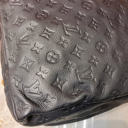 Louis Vuitton Artsy Black MM Bag