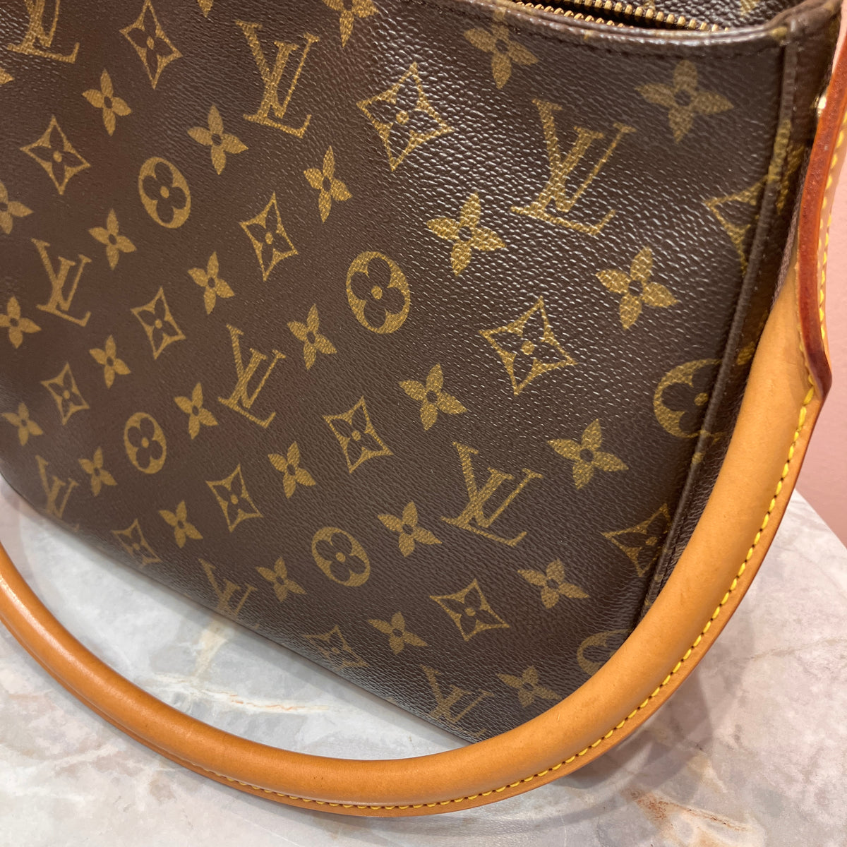 Louis Vuitton Vintage Looping MM Monogram Shoulder Bag