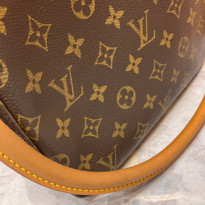 Louis Vuitton Vintage Looping MM Monogram Shoulder Bag