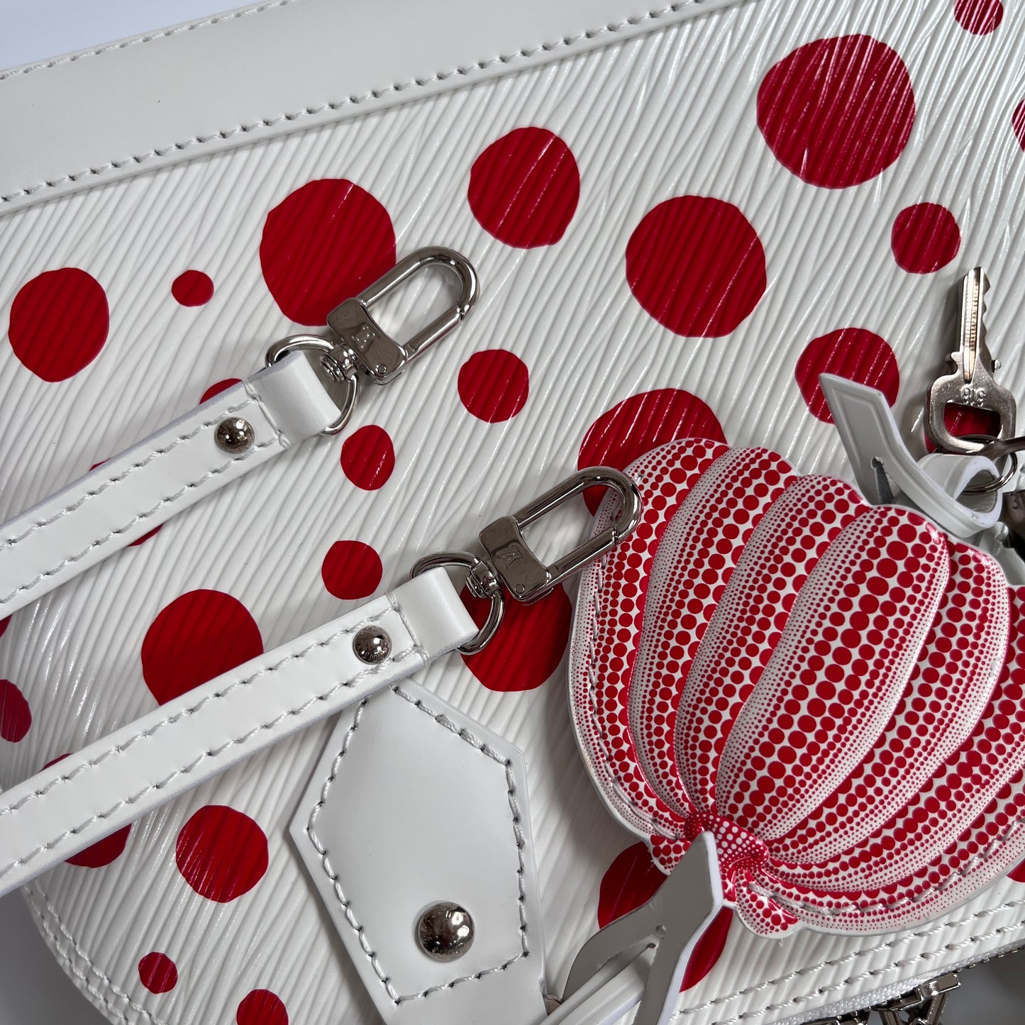 Louis Vuitton x Yayoi Kusama White Alma BB Epi